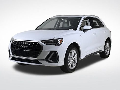 Certified 2024 Audi Q3 2.0T Premium Plus w/ Premium Plus Package image 1