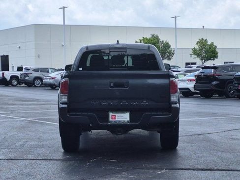 Certified 2022 Toyota Tacoma TRD Sport AWD/4WD image 6