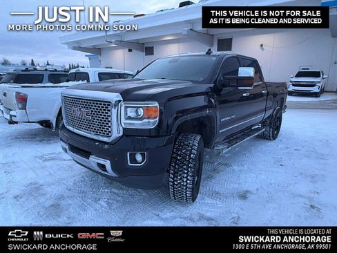 Used 2016 GMC Sierra 2500 Denali image 1