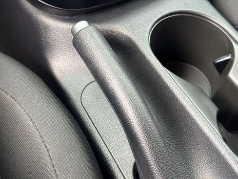 Certified 2025 Kia Soul LX image 20