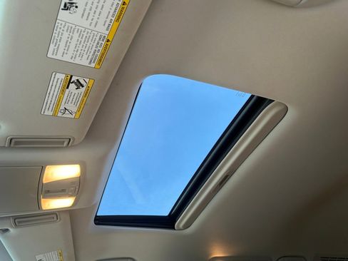 Used 2017 Nissan Armada Platinum w/ Captain Seat Package image 36