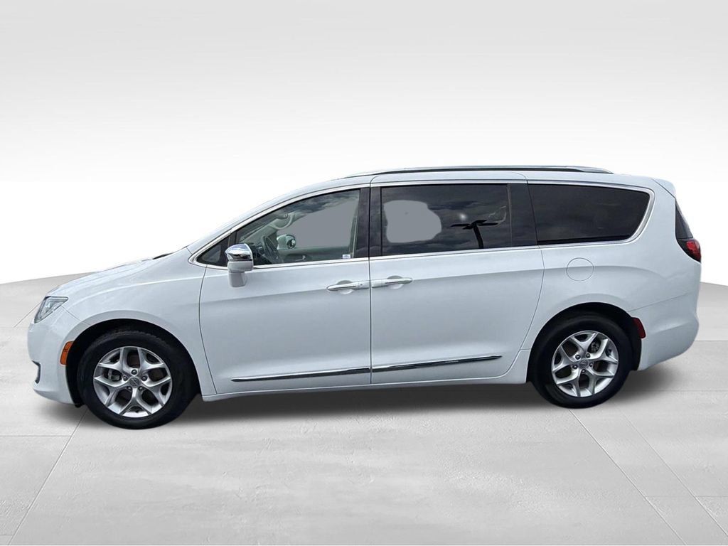 Used 2020 Chrysler Pacifica Limited FWD image 6