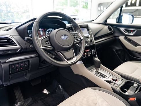 Used 2023 Subaru Forester Premium AWD/4WD image 25