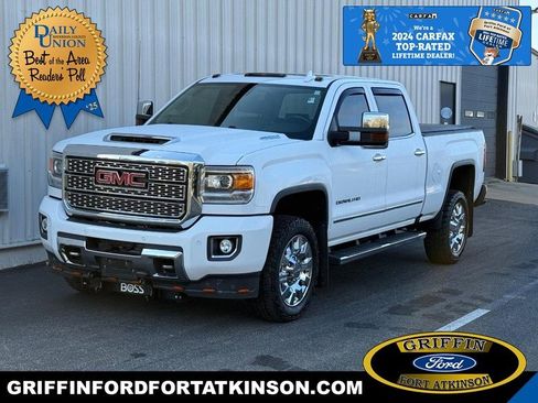 Used 2019 GMC Sierra 2500 Denali w/ Duramax Plus Package image 1