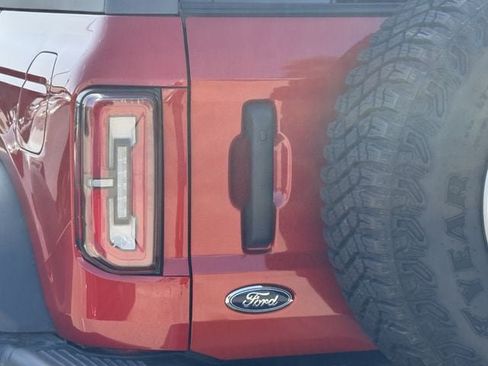 Used 2024 Ford Bronco Badlands AWD/4WD image 6