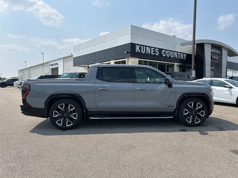 New 2025 GMC Sierra EV Denali AWD/4WD image 9