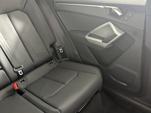 New 2025 Audi Q3 2.0T Premium image 14