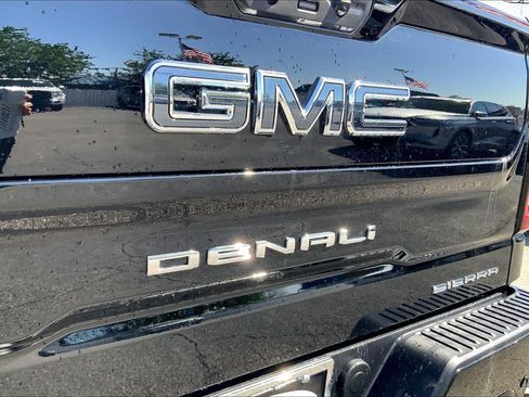 Used 2025 GMC Sierra 1500 Denali Ultimate image 29