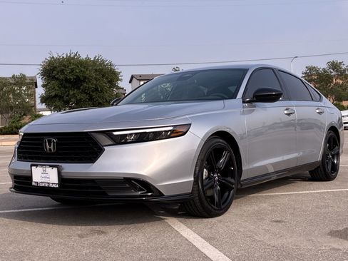Certified 2025 Honda Accord Sport image 11