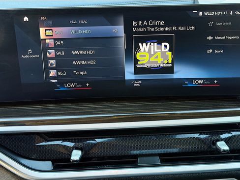 Used 2023 BMW X7 xDrive40i image 32