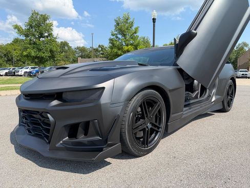 Used 2015 Chevrolet Camaro SS w/ SS Performance Package RWD image 1