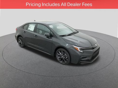 Used 2026 Toyota Corolla SE FWD image 14