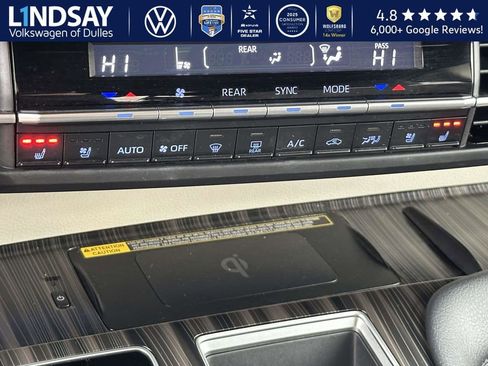 Used 2021 Toyota Sienna Platinum image 19