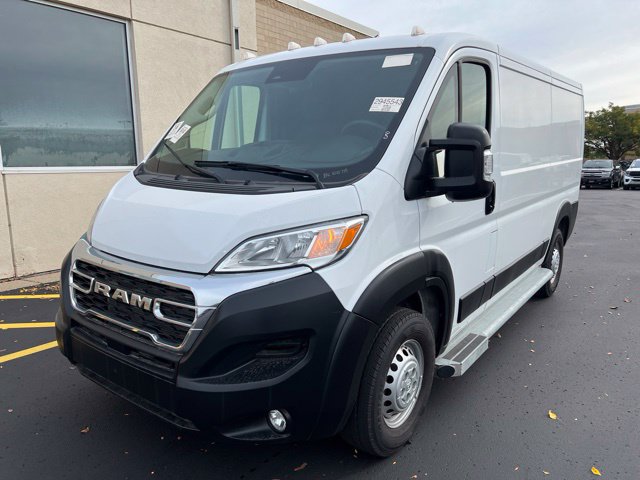 Used 2025 RAM ProMaster 2500 w/ U-Haul Equipment Group FWD image 4