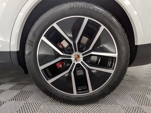 New 2026 Porsche Cayenne S image 24