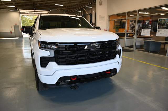 New 2026 Chevrolet Silverado 1500 RST w/ Redline Edition AWD/4WD image 3