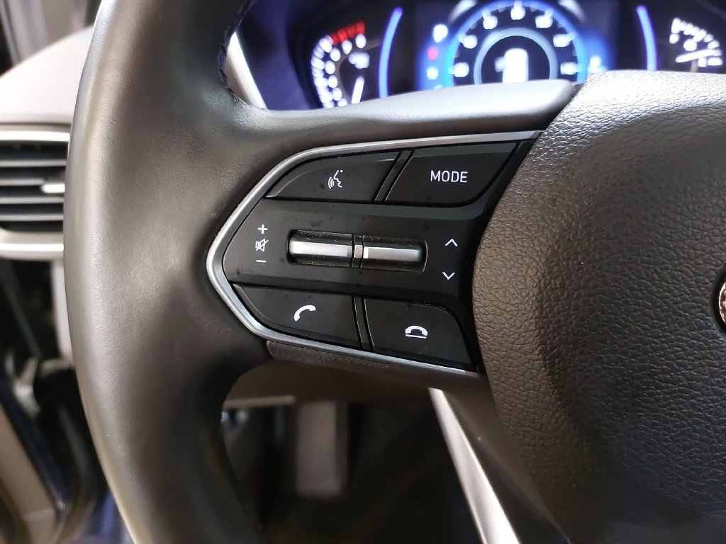 Used 2020 Hyundai Santa Fe Limited FWD image 16