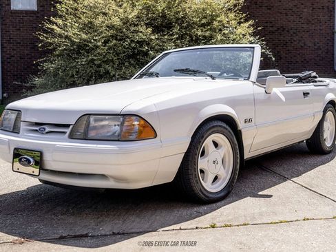 Used 1993 Ford Mustang LX RWD image 14