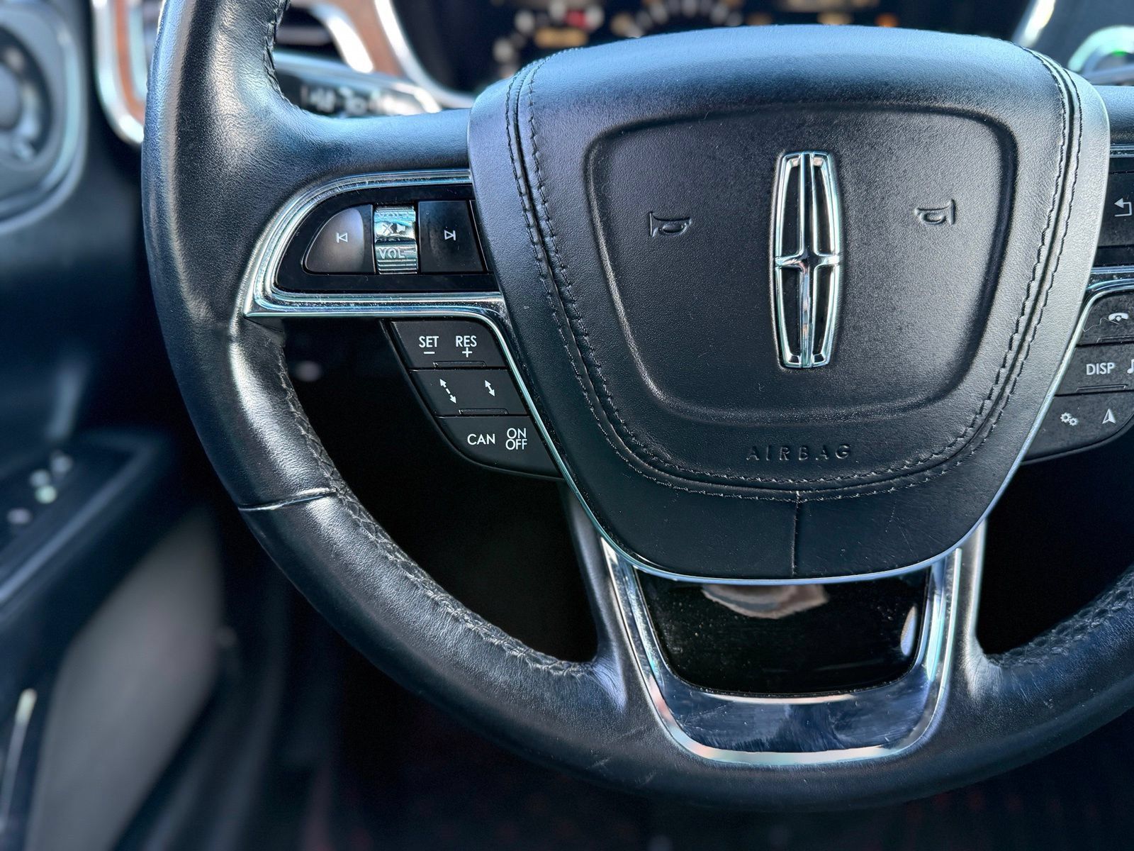 Used 2020 Lincoln Continental AWD w/ Premium Package image 26