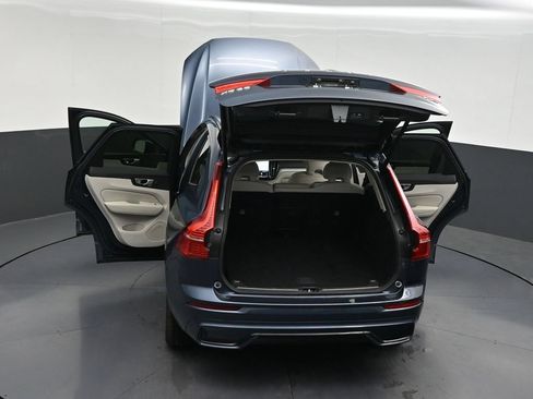 Used 2024 Volvo XC60 B5 Plus AWD/4WD image 34