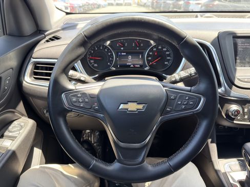 Used 2024 Chevrolet Equinox LT AWD/4WD image 29