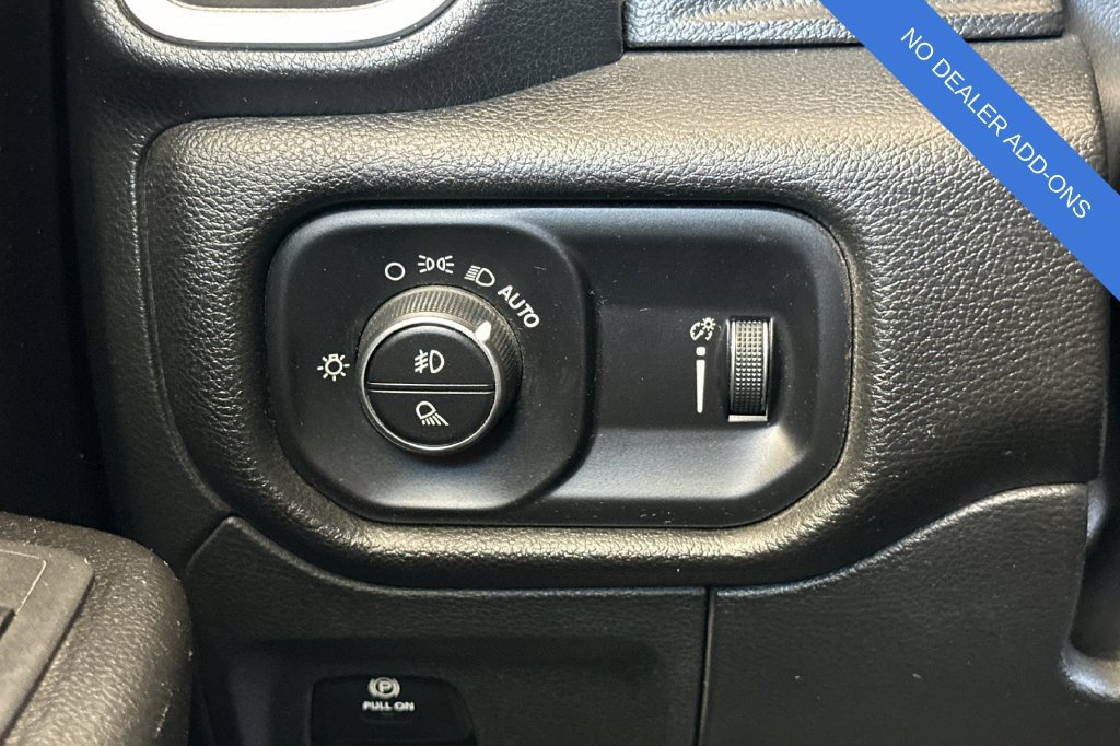 Used 2023 RAM 1500 Big Horn AWD/4WD image 29