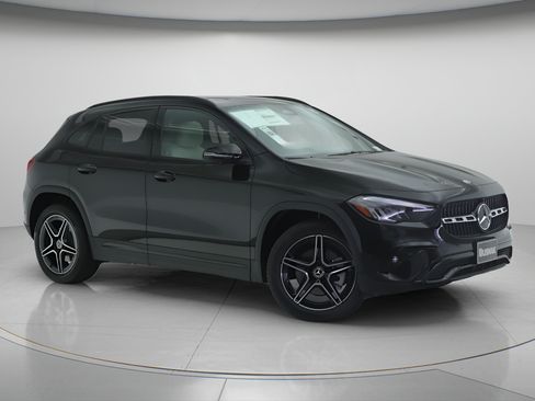 New 2026 Mercedes-Benz GLA 250 image 13