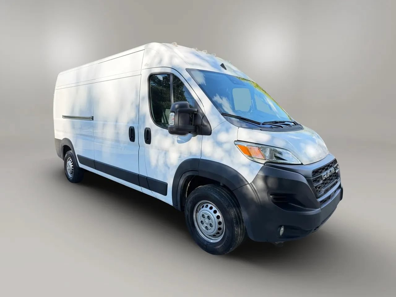 Used 2025 RAM ProMaster 2500 w/ Convenience Group FWD image 5