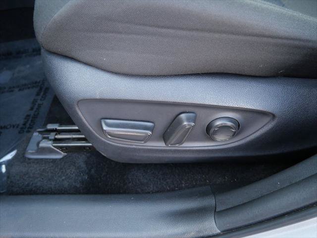 Certified 2025 Toyota RAV4 XLE AWD/4WD image 15