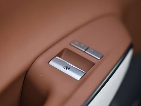 New 2026 Genesis GV70 2.5T Advanced AWD/4WD image 27