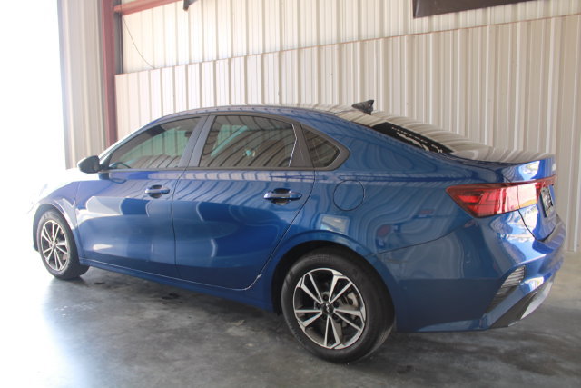 Used 2023 Kia Forte LXS FWD image 9