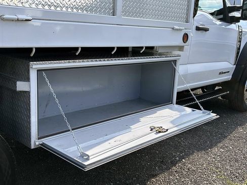 Used 2025 Ford F550 2WD Regular Cab Super Duty w/ XLT Value Package image 11