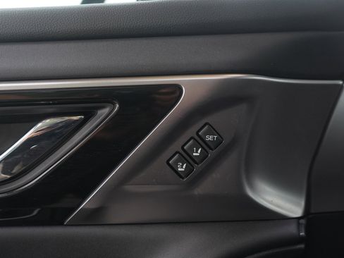 Used 2023 Subaru Outback Limited XT image 22