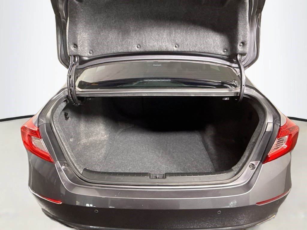Used 2018 Honda Accord Touring image 34