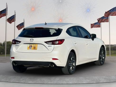 Used 2018 MAZDA MAZDA3 Touring image 7