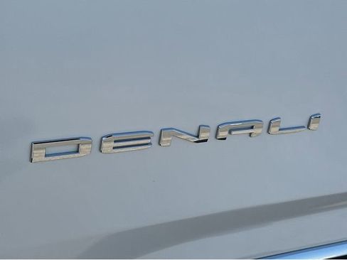 Certified 2023 GMC Yukon XL Denali w/ Denali Reserve Package image 16