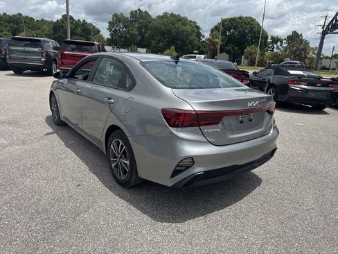 Certified 2023 Kia Forte LXS FWD image 7