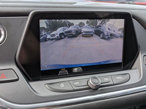 Used 2019 Chevrolet Blazer LT FWD image 32
