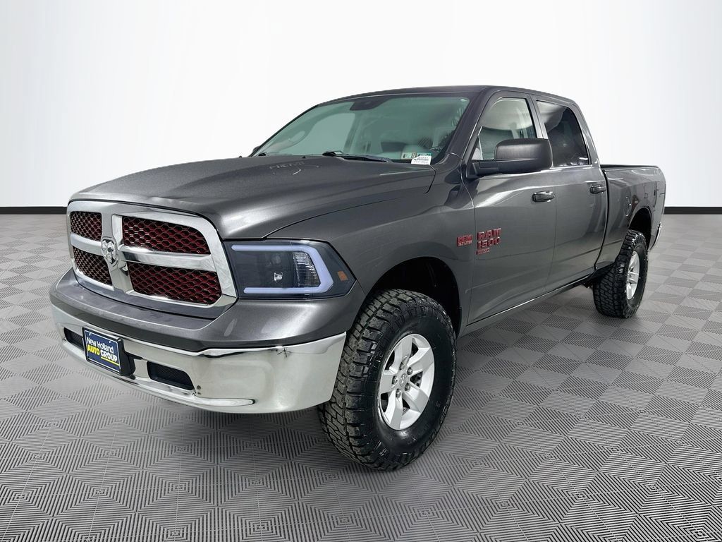 Used 2019 RAM 1500 Classic SLT AWD/4WD image 3