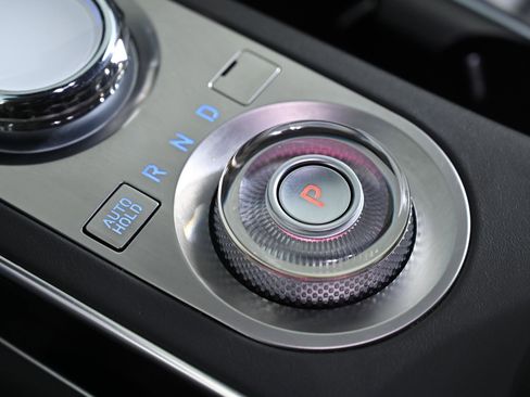 Used 2025 Genesis GV70 2.5T image 21