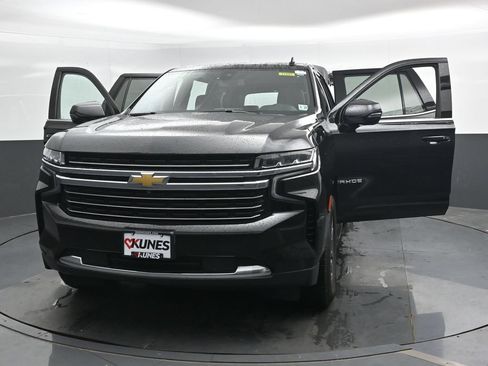 Used 2022 Chevrolet Tahoe LT w/ Luxury Package AWD/4WD image 51