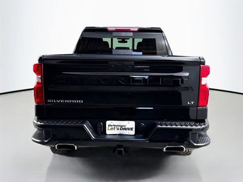 Used 2021 Chevrolet Silverado 1500 LT Trail Boss w/ Convenience Package II AWD/4WD image 8