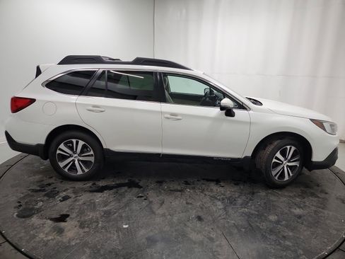 Used 2019 Subaru Outback 2.5i Limited image 11