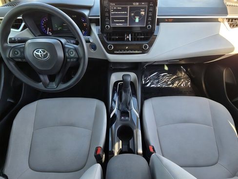 Used 2020 Toyota Corolla LE image 20