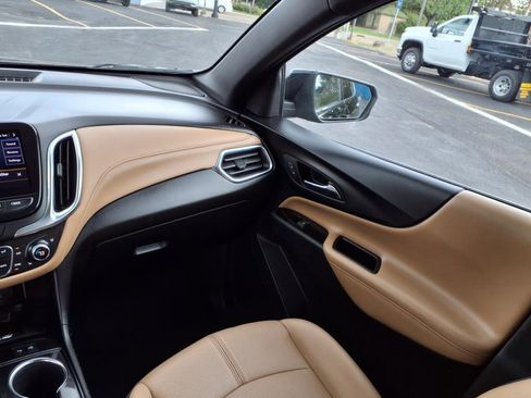 Used 2022 Chevrolet Equinox Premier image 14