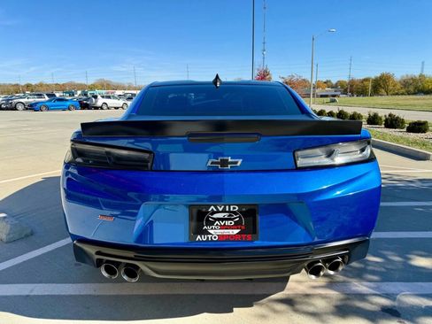 Used 2017 Chevrolet Camaro SS image 7