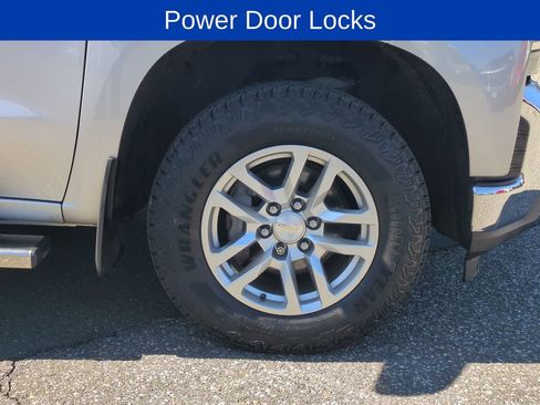 Certified 2021 Chevrolet Silverado 1500 LT image 22