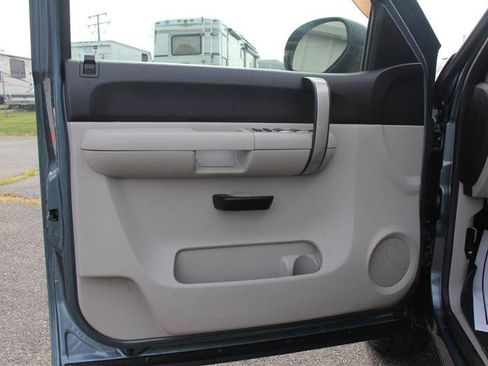 Used 2009 Chevrolet Silverado 1500 LT w/ Power Pack Plus AWD/4WD image 15