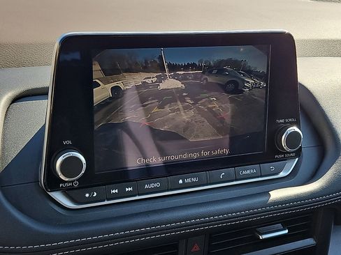 Certified 2023 Nissan Rogue SV w/ SV Premium B Package image 18