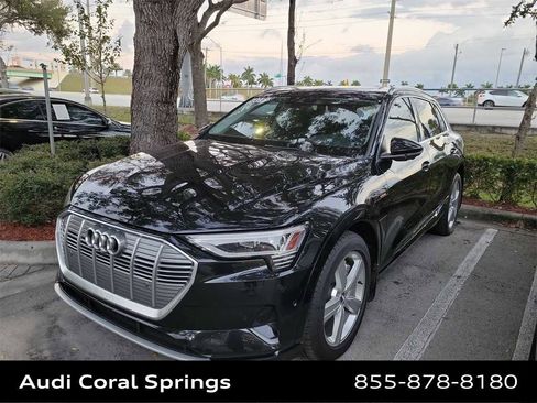 Used 2019 Audi e-tron Premium Plus image 4
